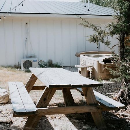 Hummingbird Haus - Hill Country Views On 20 Acres With Firepit Villa Spring Branch Bagian luar foto