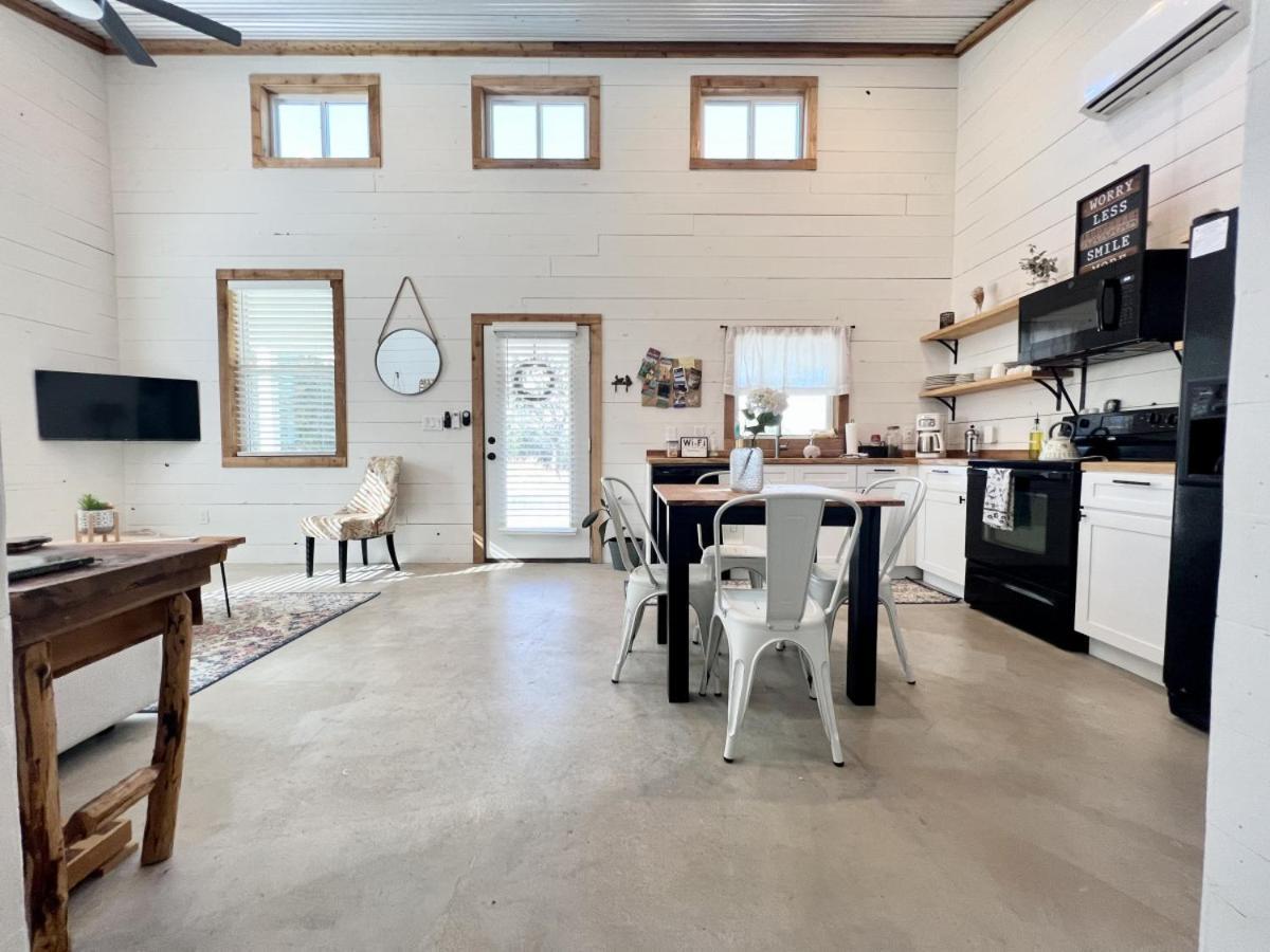 Hummingbird Haus - Hill Country Views On 20 Acres With Firepit Villa Spring Branch Bagian luar foto