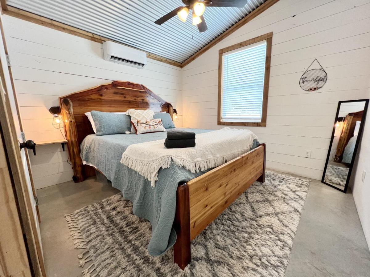 Hummingbird Haus - Hill Country Views On 20 Acres With Firepit Villa Spring Branch Bagian luar foto